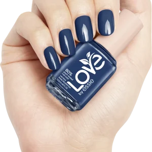 LOVE BY ESSIE Nagellack 190 WALKING THE WALK 15